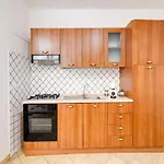 Apartment With Large Private Outdoor Space And Parking